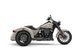 2023-Harley-Davidson-Freewheeler-0001.jpg