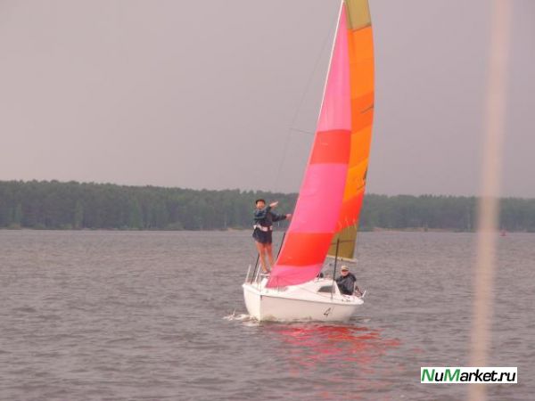 ВМЕСТО ВЕСЕЛ - ПАРУС