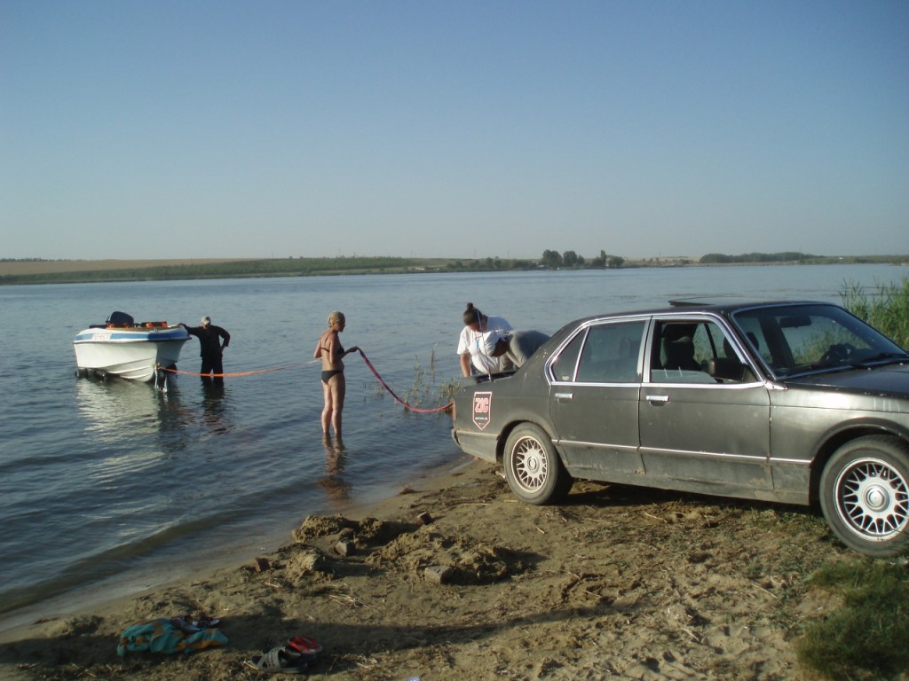 Тягач для перевозки катера - Морская практика и водный быт - Кают-Компания  