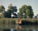 sneci-houseboat-proves-you-don-t-need-much-for-the-perfect-off-grid-getaway_11.jpg